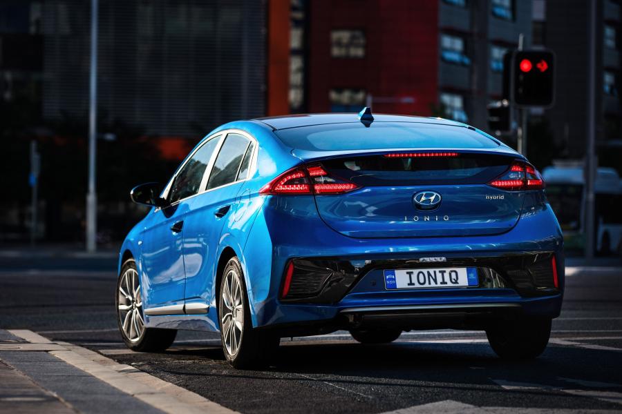  Hyundai IONIQ hybrid (AE) 2018 года  (AU) (фото 19 из 42)